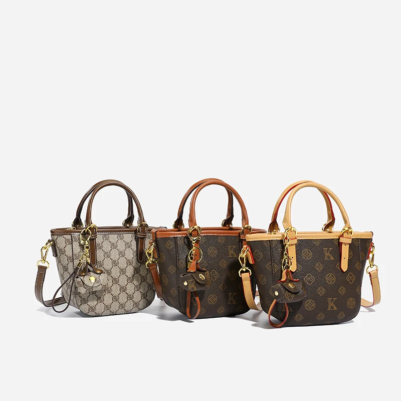 

Unique Minimalist Tote Bag For Women Featuring Solid Color Vintage Fashion And Luxury Designer Paris