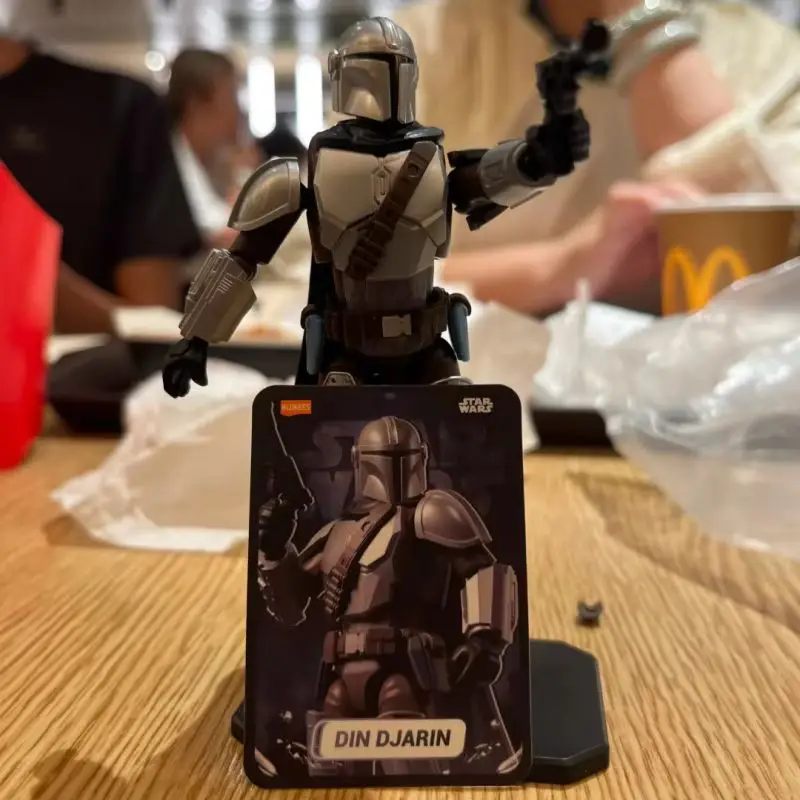 Hottoys Star Wars Bounty Hunters Building Galaxy Series Vol.1 Blind Box 10 caratteri Kit modello con licenza ufficiale Giocattolo di Halloween