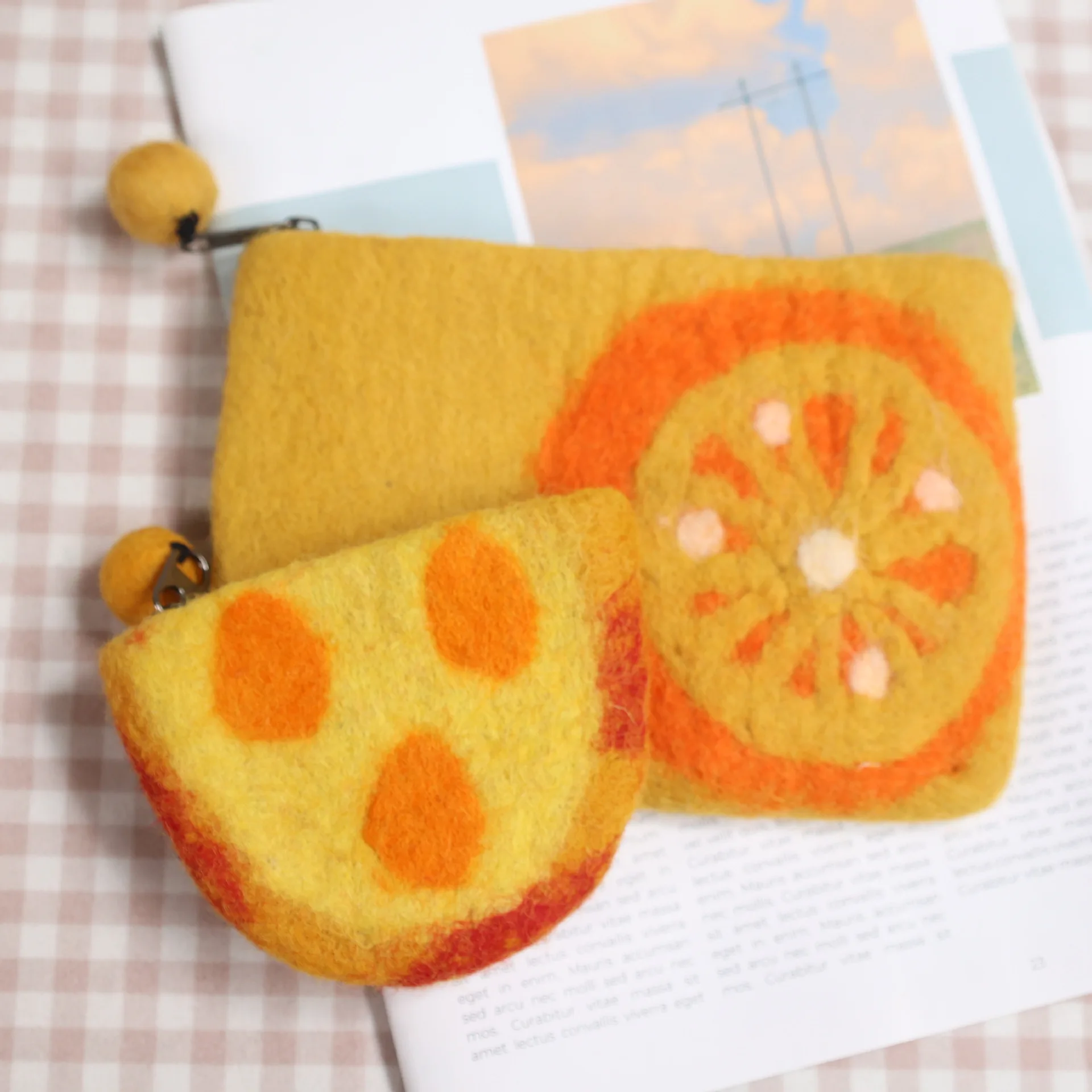 Wool Felt Orange Coin Purse Card Holder Cute Plush Hand-Held Coin Purse