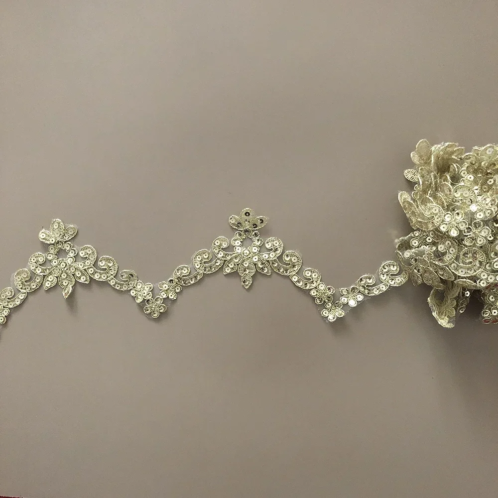 2Yards Oro Paillettes Lace Trim Fiore Del Nastro Applique Fatti A Mano FAI DA TE Materiale Abito Da Sposa Cucito Accessori Abbigliamento largo 7.5