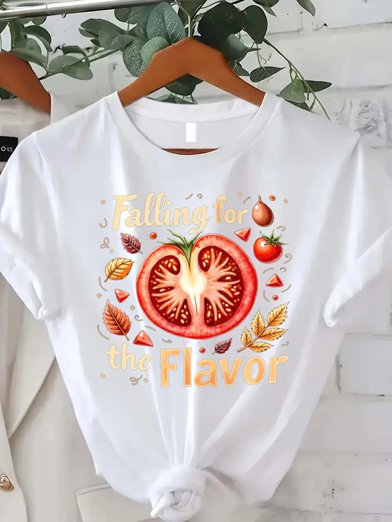 

Удобная женская футболка с принтом Falling for the Flavor Футболка с принтом помидоров для женщин Повседневный летний топ