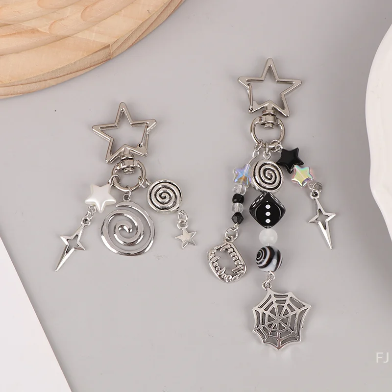 

[YU]Handmade Star Shaped Spiral Keychain/bag Accessories | Simple Y2k Keychain | Wallet | Cute Accessories