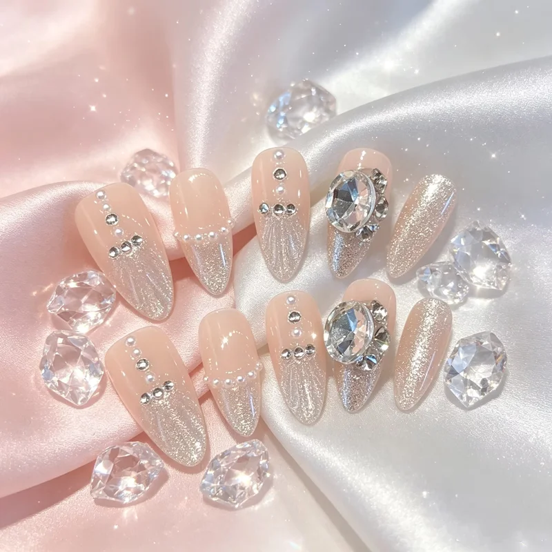 10PCS Handmade Press On Nails Design Dazzling Full Cover Cat Eye False Nails Medium Almond Reusable Elegant Manicure Tips Kit
