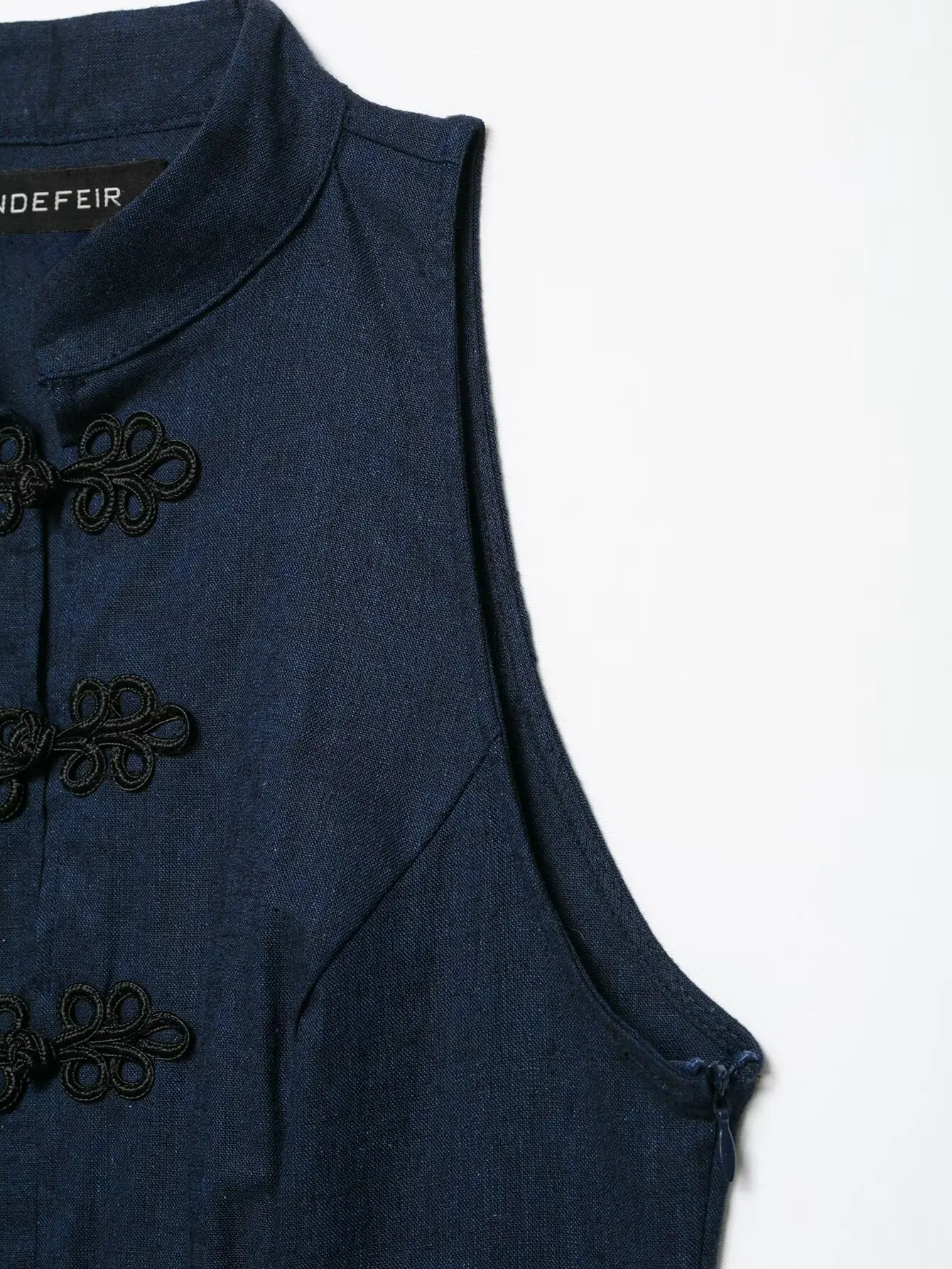 HH Minimalistische Elegante Jeansweste mit Chinesischen Froschknöpfen, Stehkragen und Schößchen für Frühling und Herbst, Business-Casual Bürokleidung – Detail 9