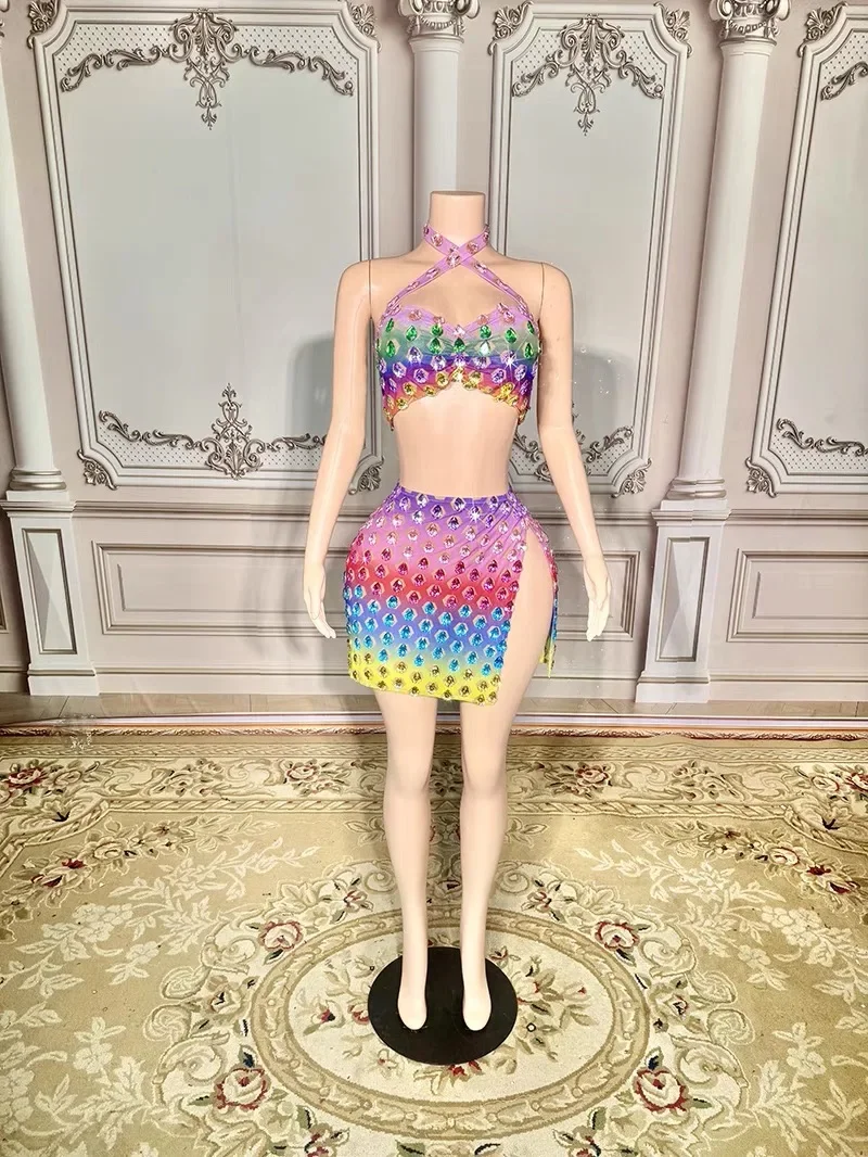 Cristalli sexy senza schienale colorati 2 pezzi gonne bikini set per le donne spiaggia estiva celebra il costume drag queen di danza di Las Vegas Show