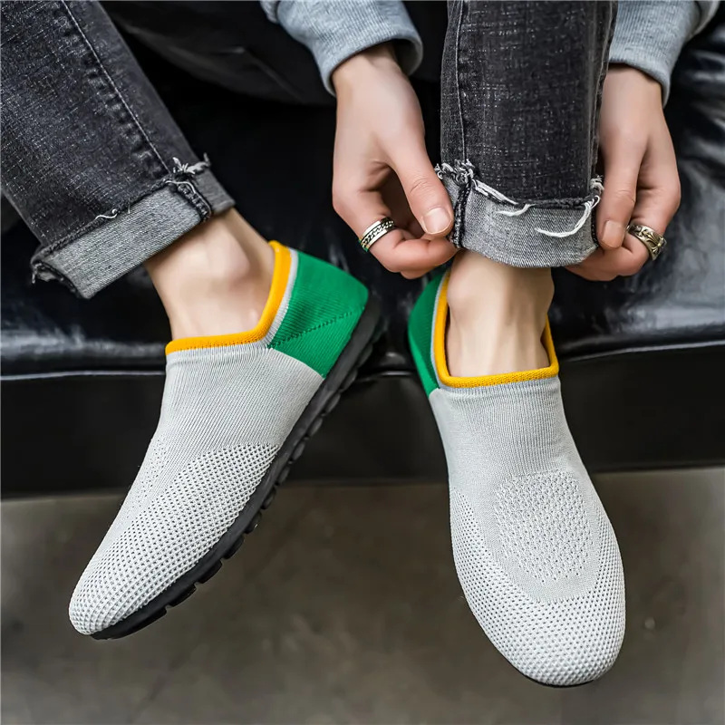 High Quality Slip-on Flat Shoes for Men Sneakers Spring Mesh Breathable Men Jogging Shoes Outdoor Mixed Color Student Men Shoes