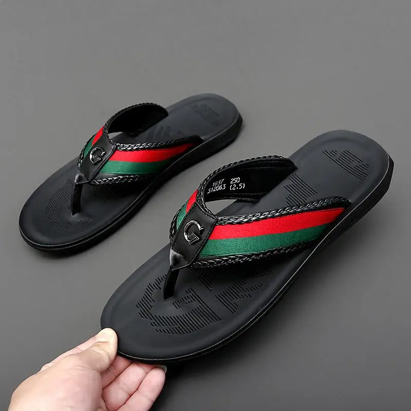 Sommer Neue Herrenschuhe: Coole Gestreifte Freizeit-Flip-Flops für den Außenbereich und Strand