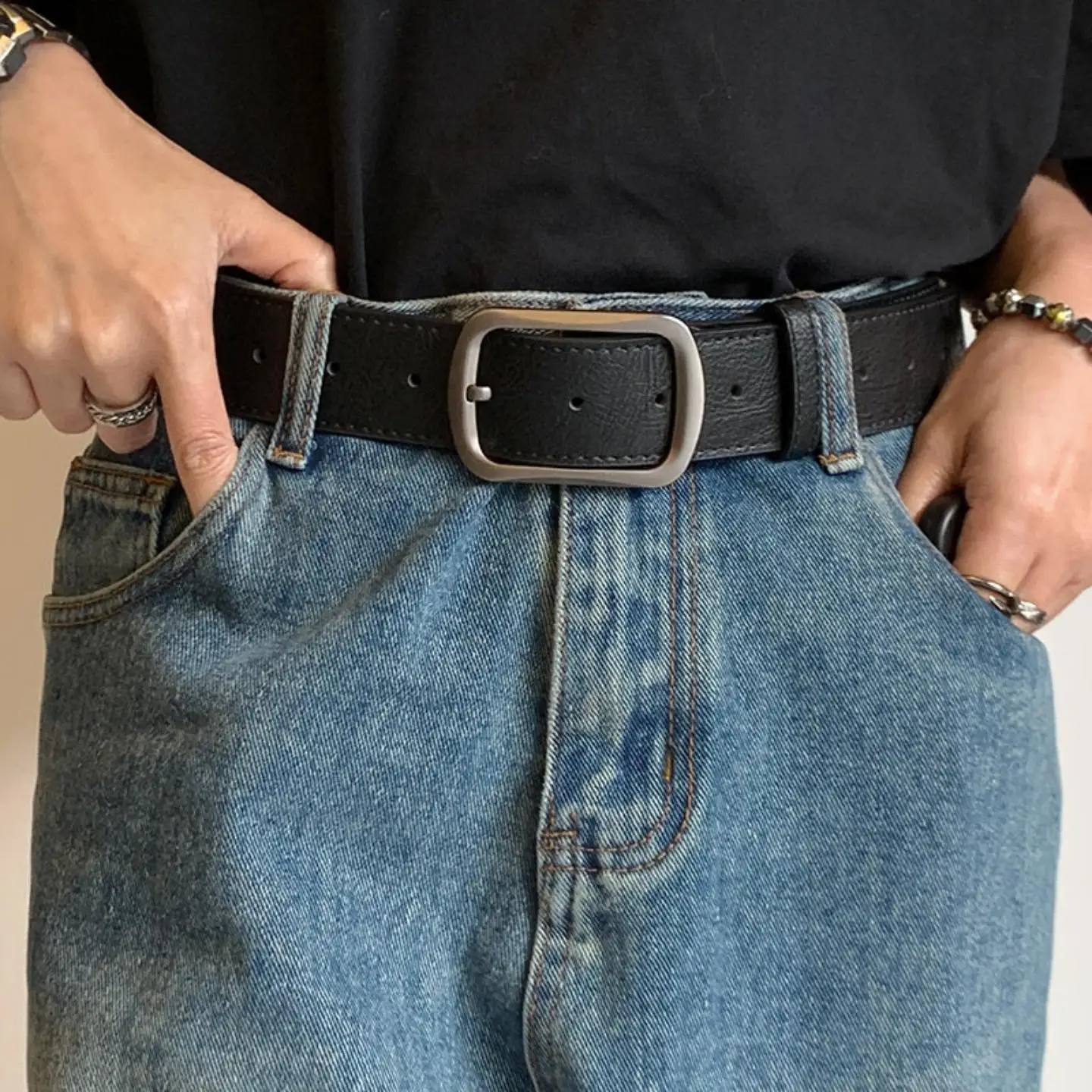 novo-cinto-de-couro-vintage-avancado-e-versatil-com-fivela-para-homens-cinto-simples-de-cor-fosca-para-jeans-juvenil-modern
