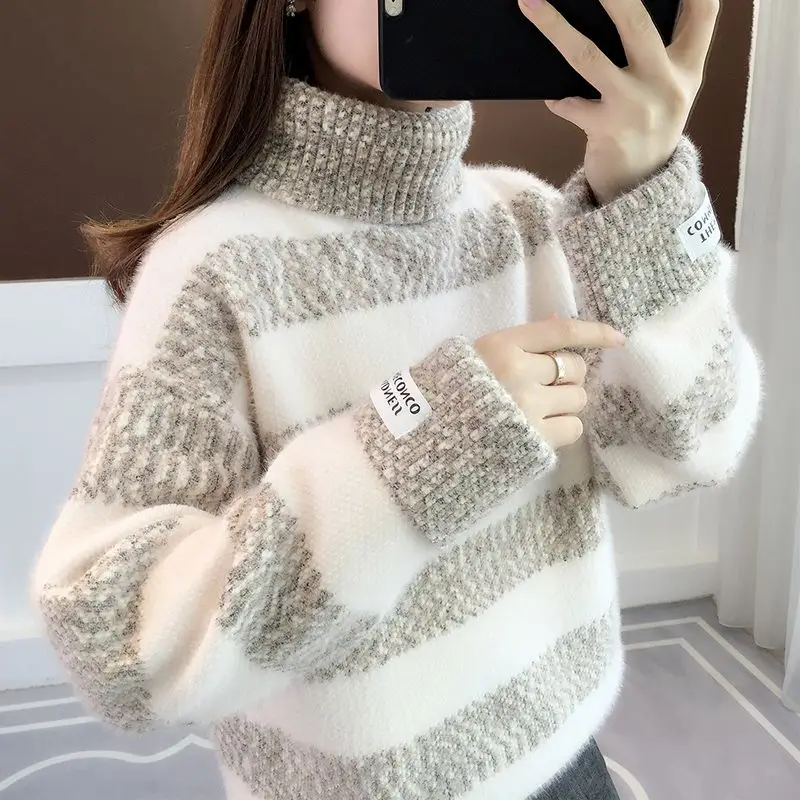 High Collar Stripe Thickened Sweater Women's 2023 Autumn/Winter New Korean Version Fashion Loose Lazy Style Panel Warm Top