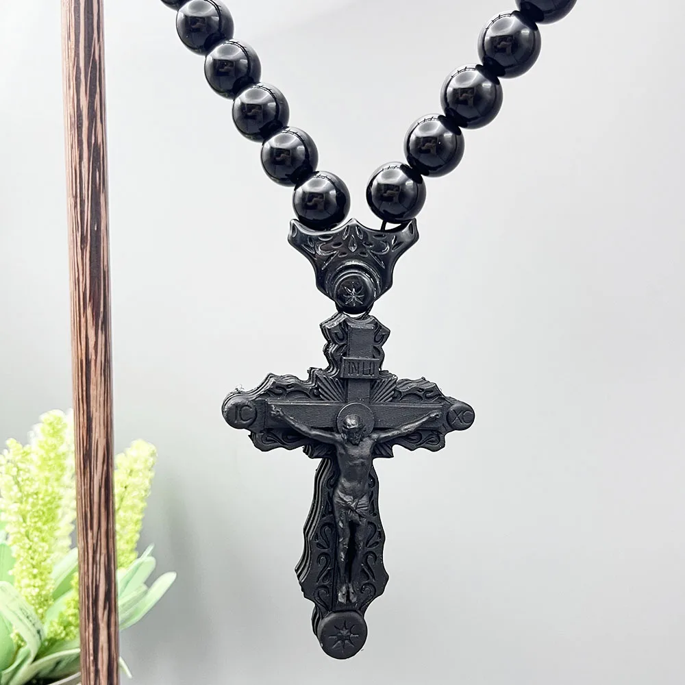 

GS138-13 Necklace Cross Holy Christ Jesus Resin Paintings Exquisite Beads Redemption Religious Decoration 3D Stereo Car Pendants