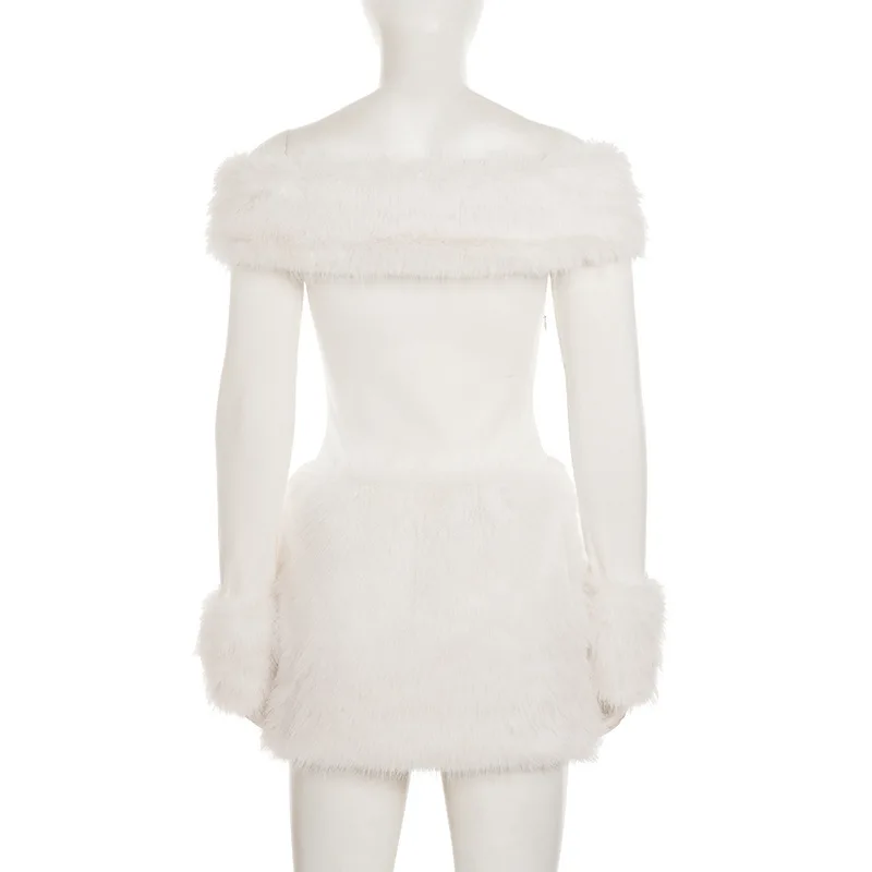 SKMY الخريف والشتاء مزاجه النساء حفلة الفراء المرقعة قبالة فستان باكتاف مفتوحة مثير سليم تيشيرت ضيق بأكمام طويلة الورك المعانقة فستان