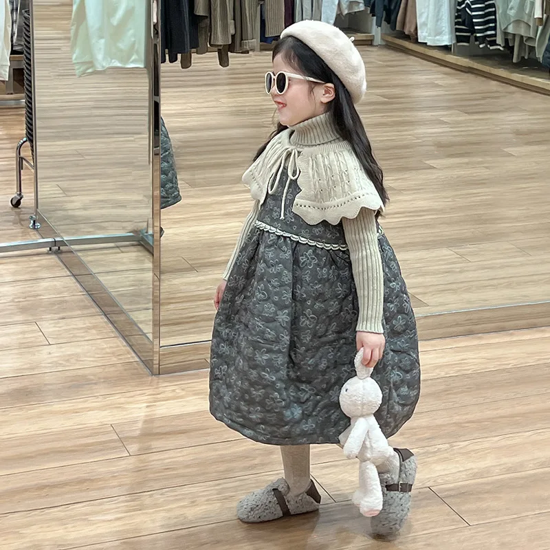 Girls Clothes Suit Autumn and Winter 2024 Lapel Sweater Base with Cotton and Fleece Floral Suspenders Skirt Knitted Lace Shawl image 2