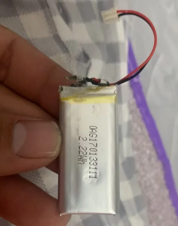 buy more will cheap 1050MAH polymer battery 702053 beauty device, smartwatch, shaver, pickups, 1.25 heads, 3.7V