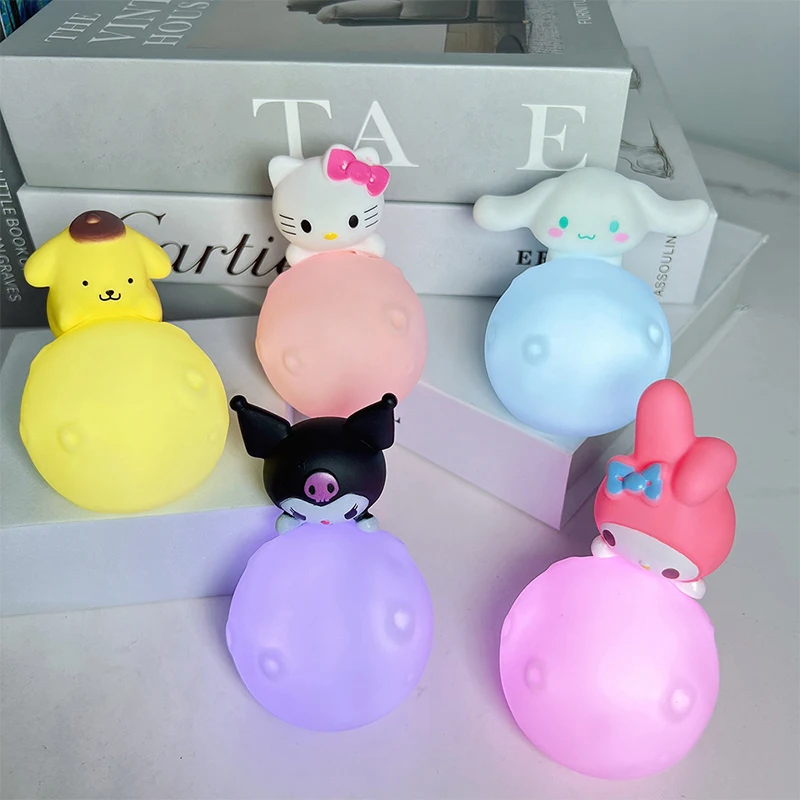 Sanrio Anime Cartoon Hello Kitty Cinnamoroll Kuromi Melody Night Light Creative Desktop Ornaments Girly Heart Ambient Light