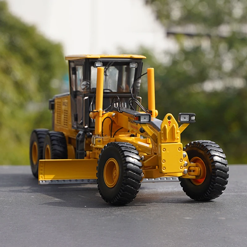 Diecast Alloy 1:35 Scale SG21-3 Mountain Push Grader Engineering Vehicle Cars Model Adult Toys Classics Souvenir Gifts Display