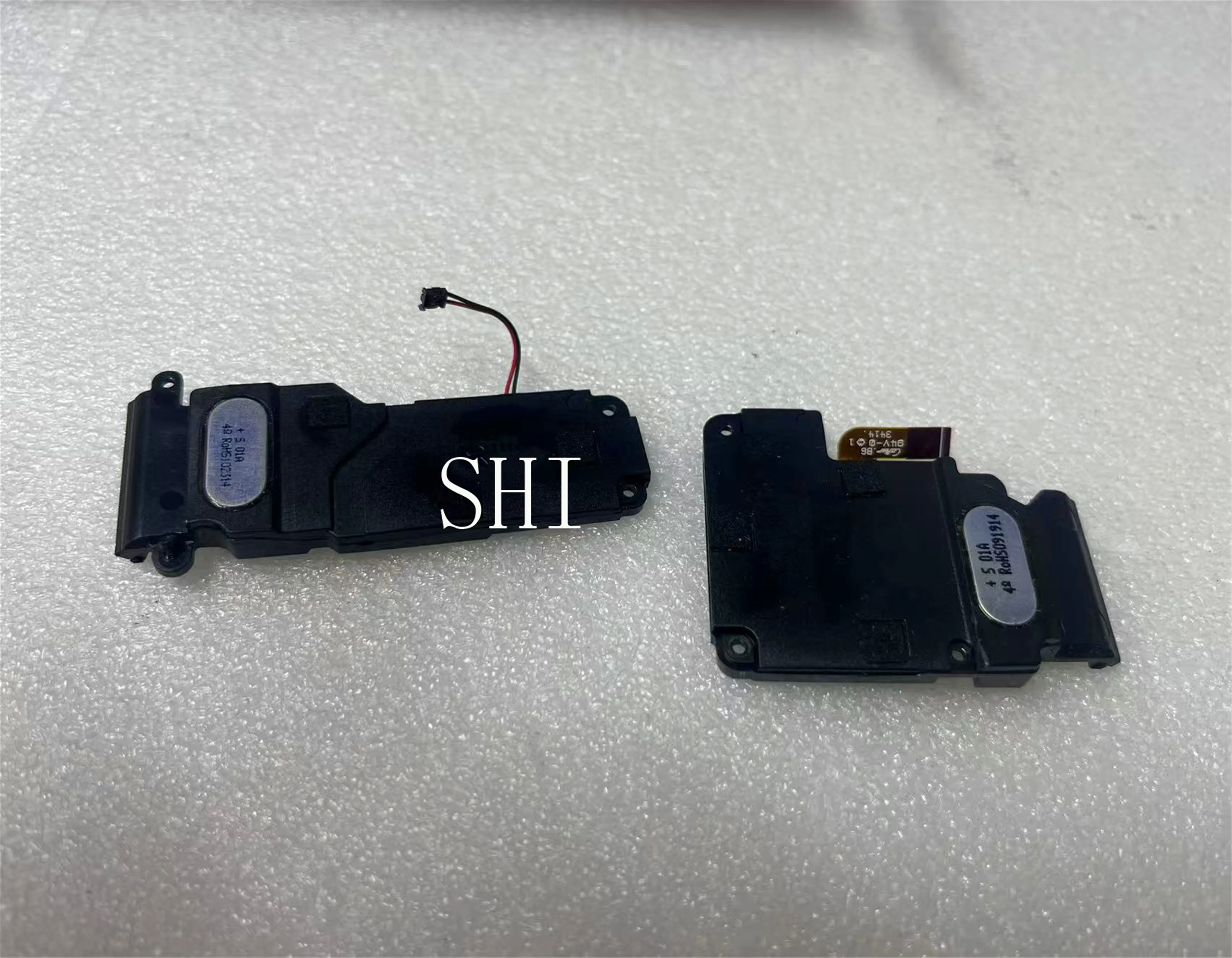 

2-1371F Оригинальный б/у динамик для планшета YOGA 2-1371F, встроенный динамик, бесплатная доставка