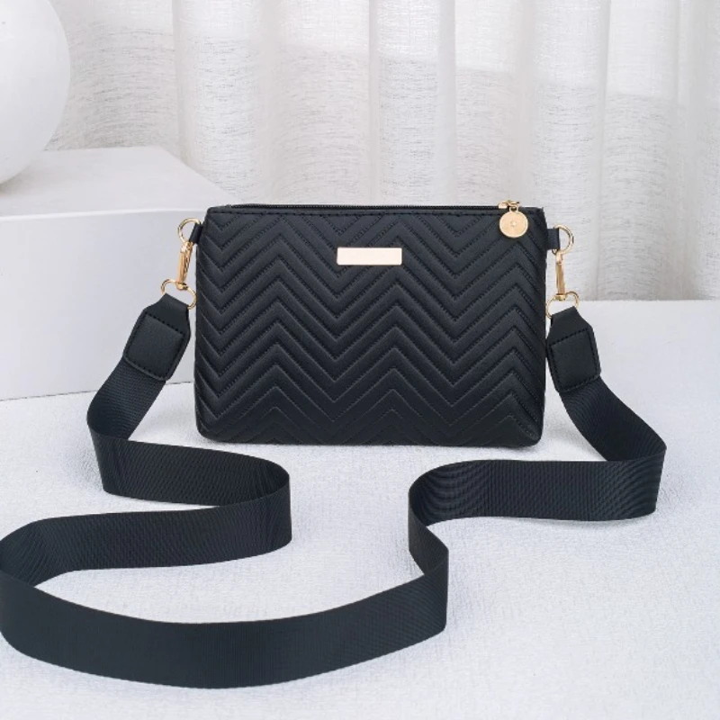 - Simple Wave Pattern Embossed Single Shoulder Women's Bag, Retro Elegance Versatile Crossbody Bag - Wide Strap/Embossed Design/
