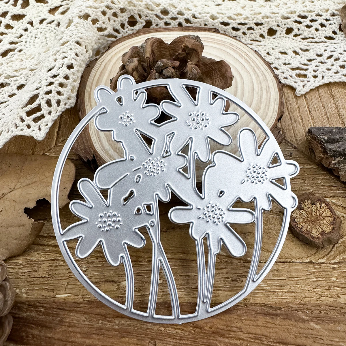 Original Lovely Daisy Flowers Circle Frame Metal Cutting Dies Stencils for DIY Scrapbooking Decorative Embossing DIY Paper Cards