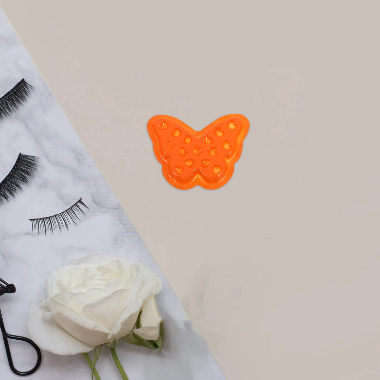 100Pcs Wimpern Kleber Tablett Schmetterling Form Wiederverwendbare Lash Verlängerung Halter Falsche Wimpern Kleber Palette Lash Tablett