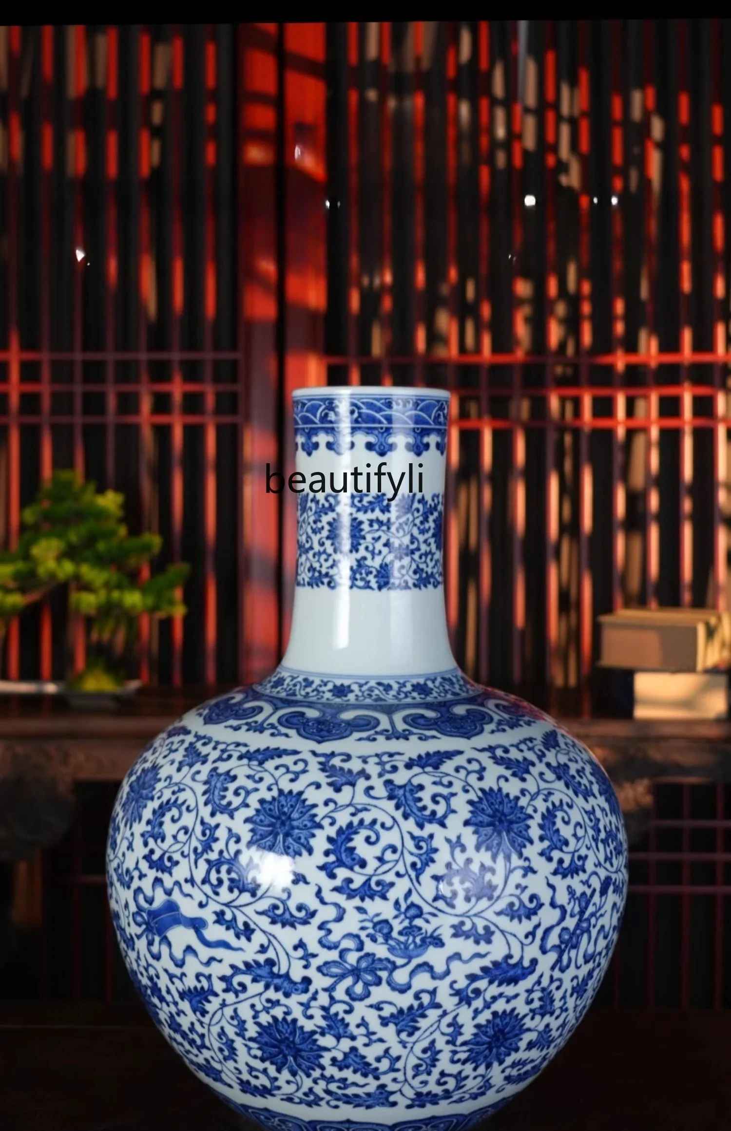 

Jingdezhen Ningfeng kiln imitation Qing Dynasty blue and white lotus pattern celestial vase decorative ornaments