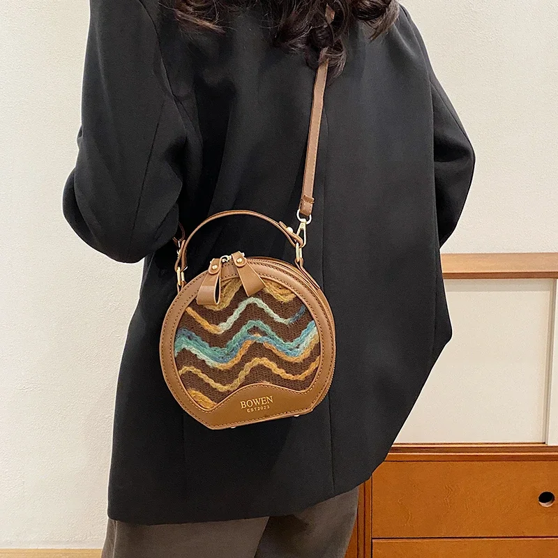 PU Zipper Fashionable and Simple Fashion Women's Crossbody 2024 Bag High Quality Design Single Shoulder Bag Commuter Pu여자 가방