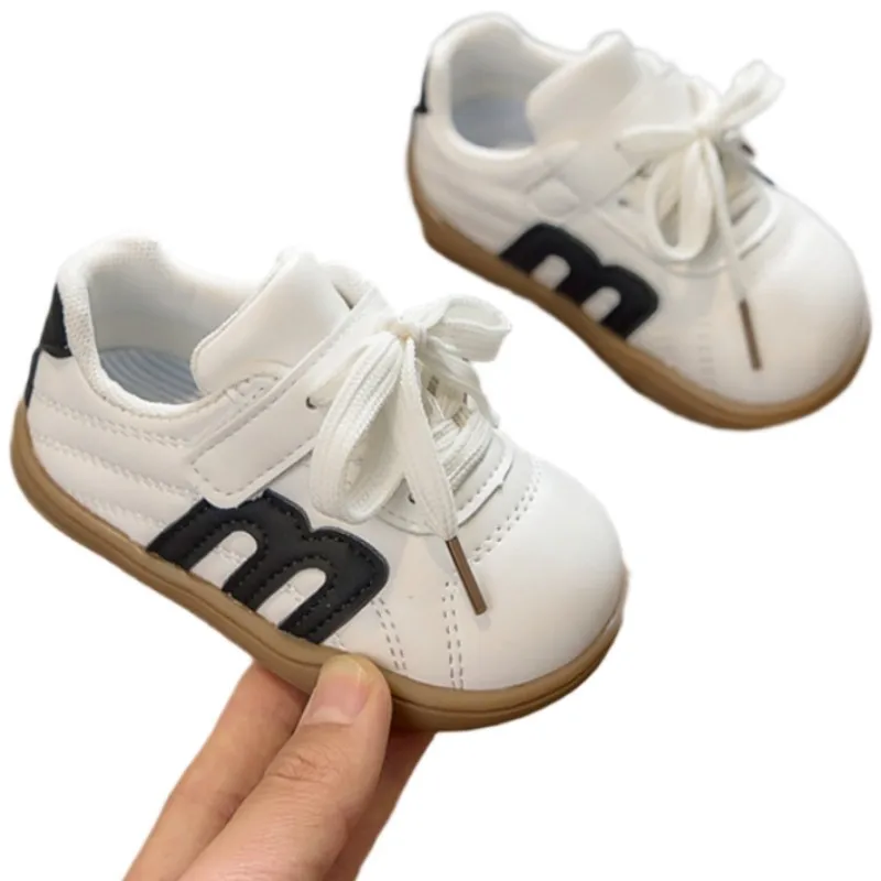 

Весенне-осенние новые ретро-кроссовки с надписью для малышей, милые и удобные, на мягкой подошве, для девочек и мальчиков, нескользящие спортивные туфли