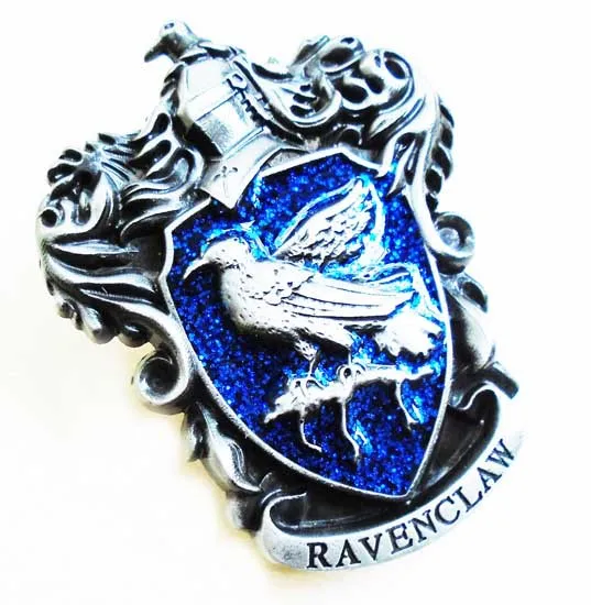 Harried Potter Brooch Figure Magic School Badge Pins Hogwarts Gryffindor Slytherin Brooch Metal Badge Souvenir Birthady Gift Toy