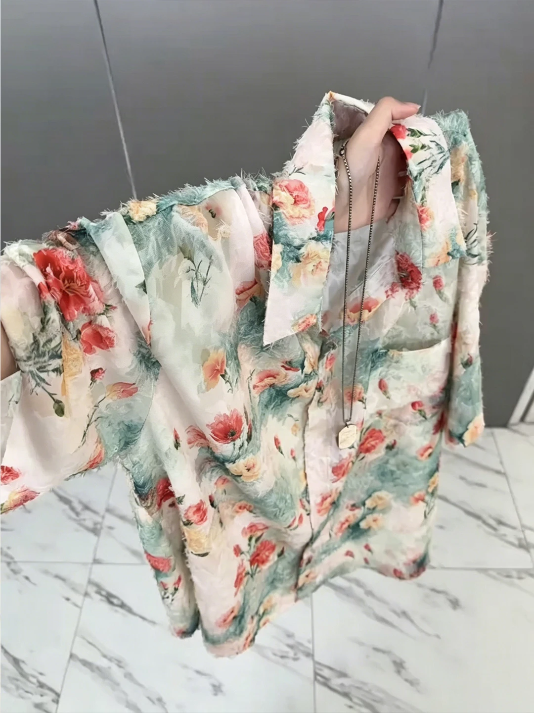 Hawaii Tassel Floral Shirt Men Short Sleeve Summer Thin Ice Silk Shirt Handsome High-End Feel Half Sleeve Embroidered Loose Fit