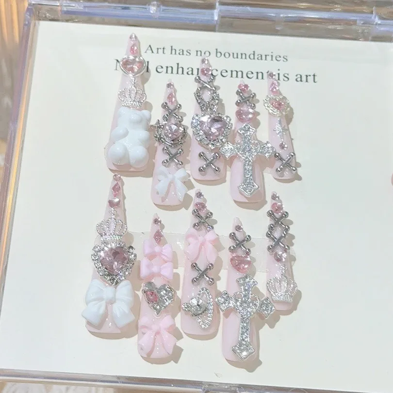 Y2K الوردي جيراي كي لطيف طويل اليدوية اضغط على الأظافر شيبويا جيارو القوس القلب الصليب الماس خنجر الأظافر وهمية تاج مسمار الفن