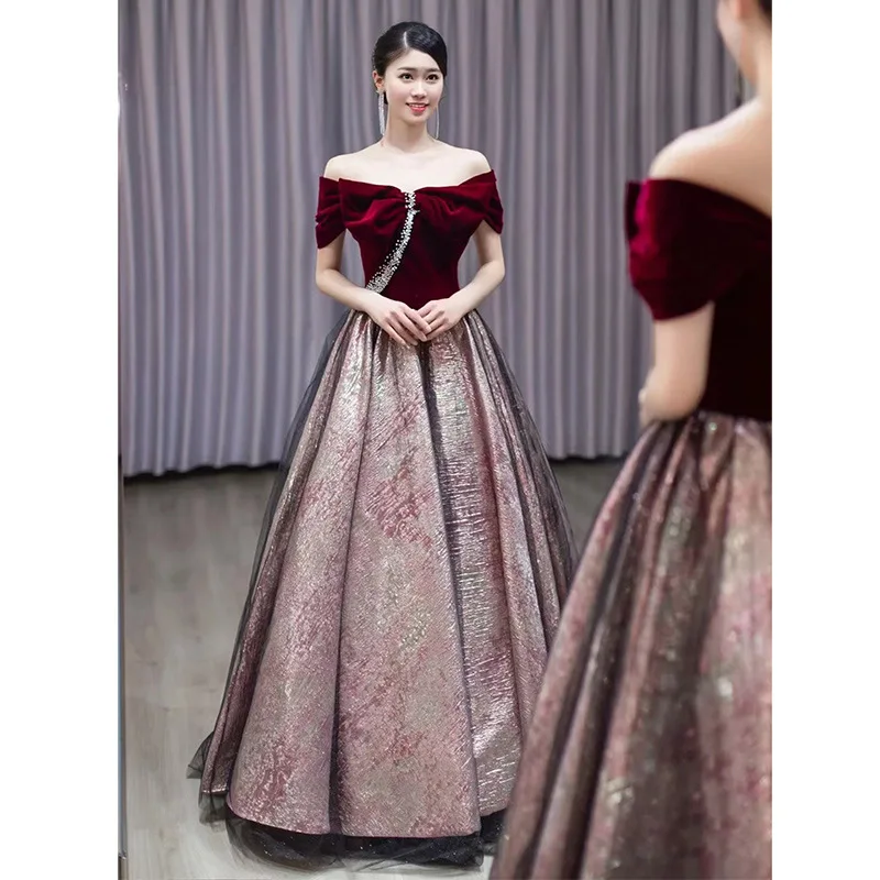 

Retro Square Neck Women Qipao Cheongsam Burgundy Velvet Evening Party Dress Elegant A-Line Celebrity Banquet Dress Maxi Dress