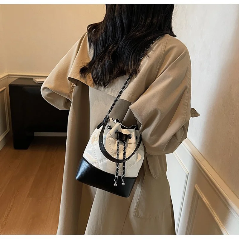 

Women's Crossbody-Bag Made Of Mink-Print Leather Boasting Casual Moldova High-End Neat Spacious Daily Style