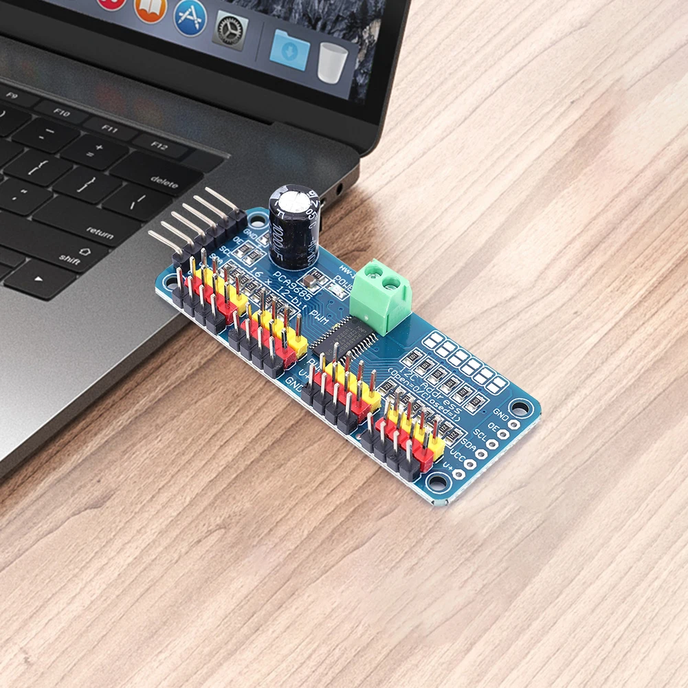 PCA9685 PWM サーボ モーター ドライバー IIC インターフェイス 16 チャンネル 12 ビット PWM サーボ モーター ボード モジュール Arduino ロボット/ラズベリー パイ用