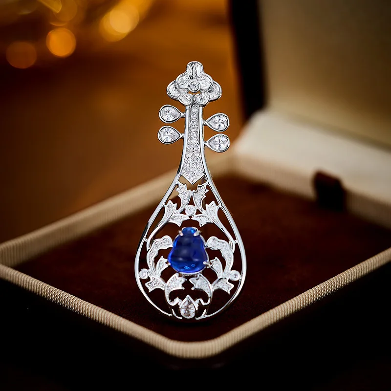 

Classical and elegant pipa, slightly inlaid zircon, personalized brooch, court-style cheongsam corsage