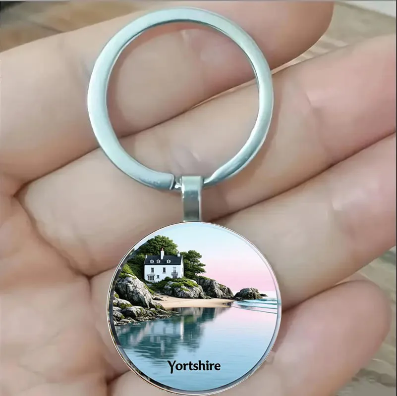 Porte-clés rond, porte-clés sur le thème côtier paisible, accessoire élégant représentant un paysage naturel, adapté aux clés de voiture et aux sacs, parfait