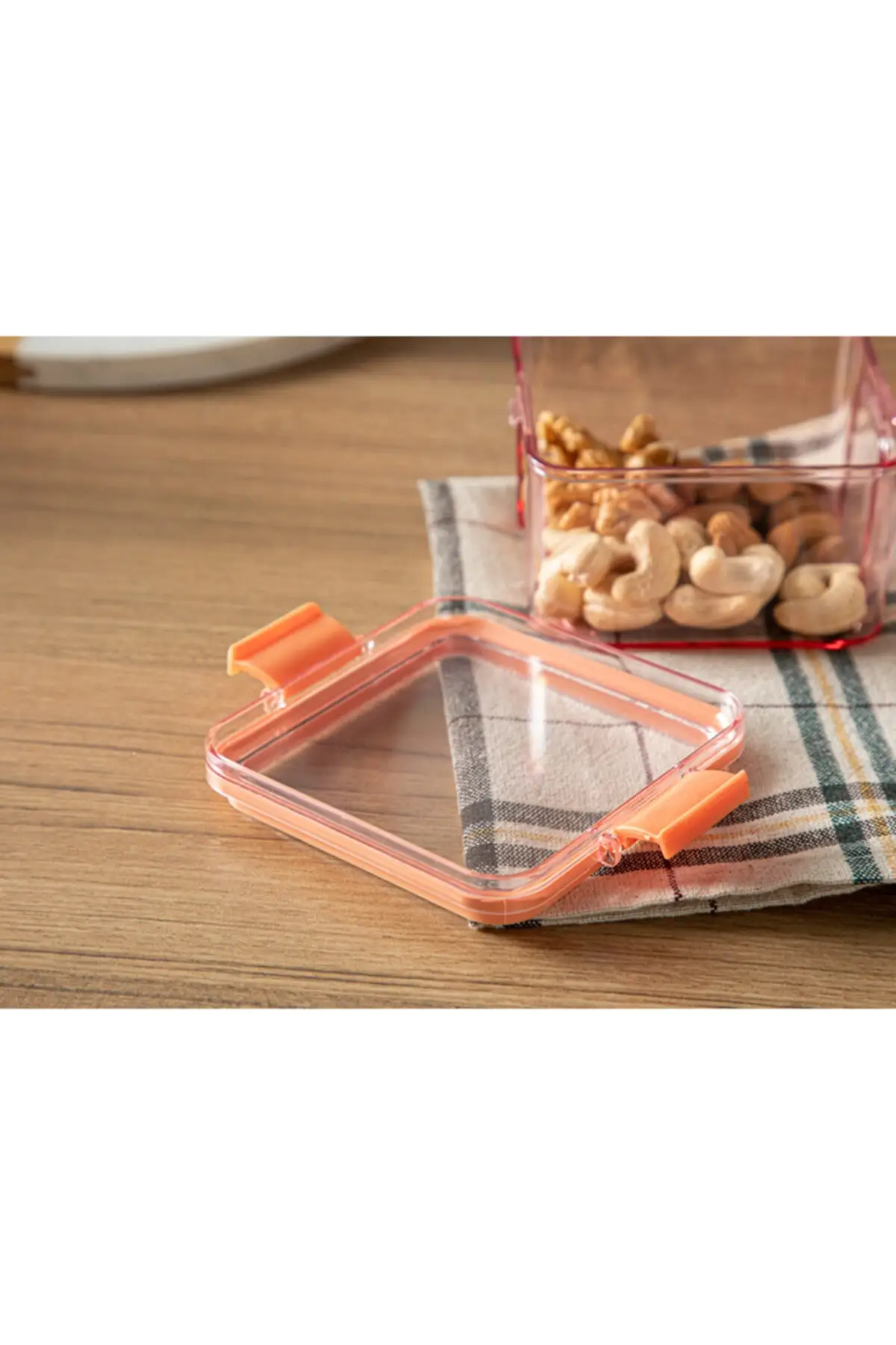 Plastic 2-piece Erzak container 450 Ml orange