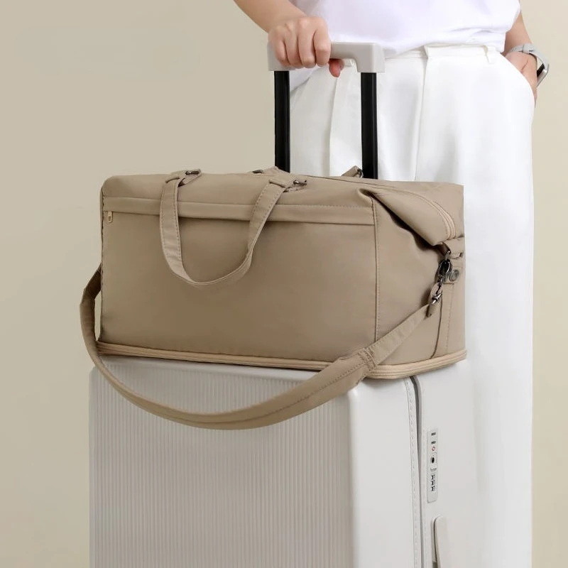 

Folding travel bag Large capacity anti-splash diagonal straddle duffel bag Travel business travel storage bag