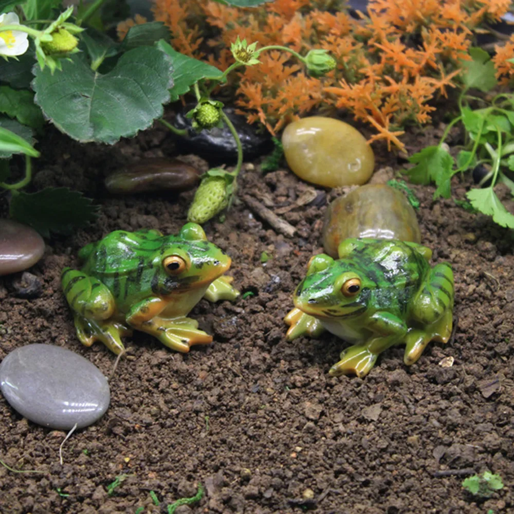 Mini Resin Frog Statue Life Like Durable Terrarium Micro Landscape Frog Animal Figurine Desktop Home Pond Fish Tank Yard Decor