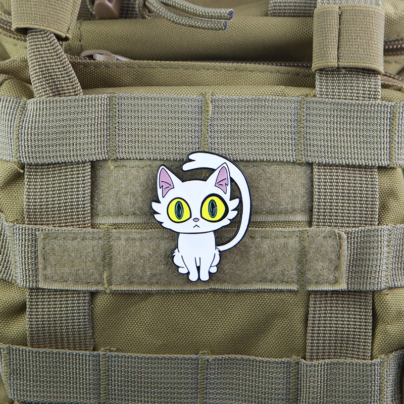 Parche metal gato blanco táctico con gancho para chaleco o chaqueta - imagen 4