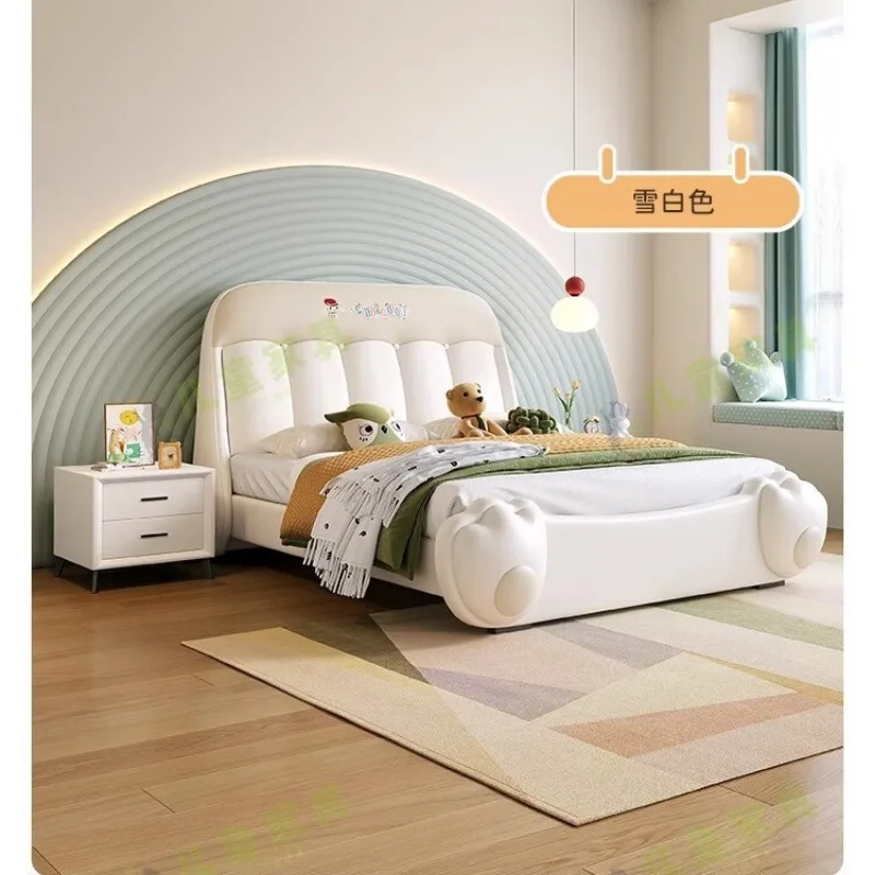 Cremefarbenes Kinderbett mit Windfederung