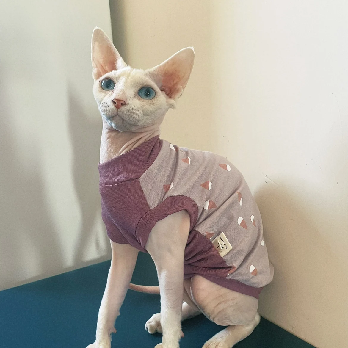 Striped Cotton Shirt for Sphynx Cat Soft Sleeveless Jumpsuit for Kittens Summer Vest For Devon Rex Spring Coat for Hairless cat