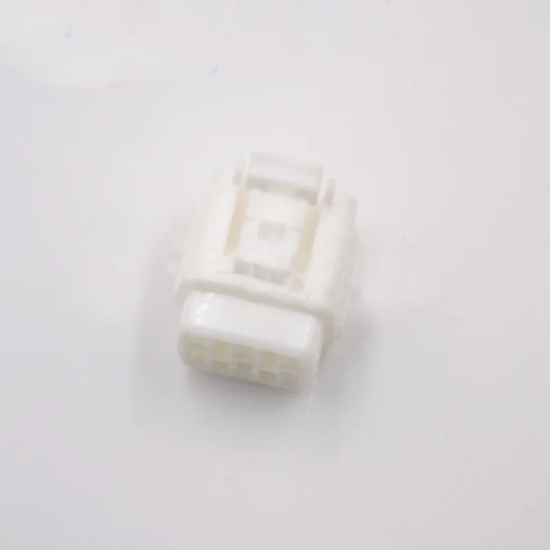 

20 шт. оригинальный разъем 6180-6771 для автомобиля