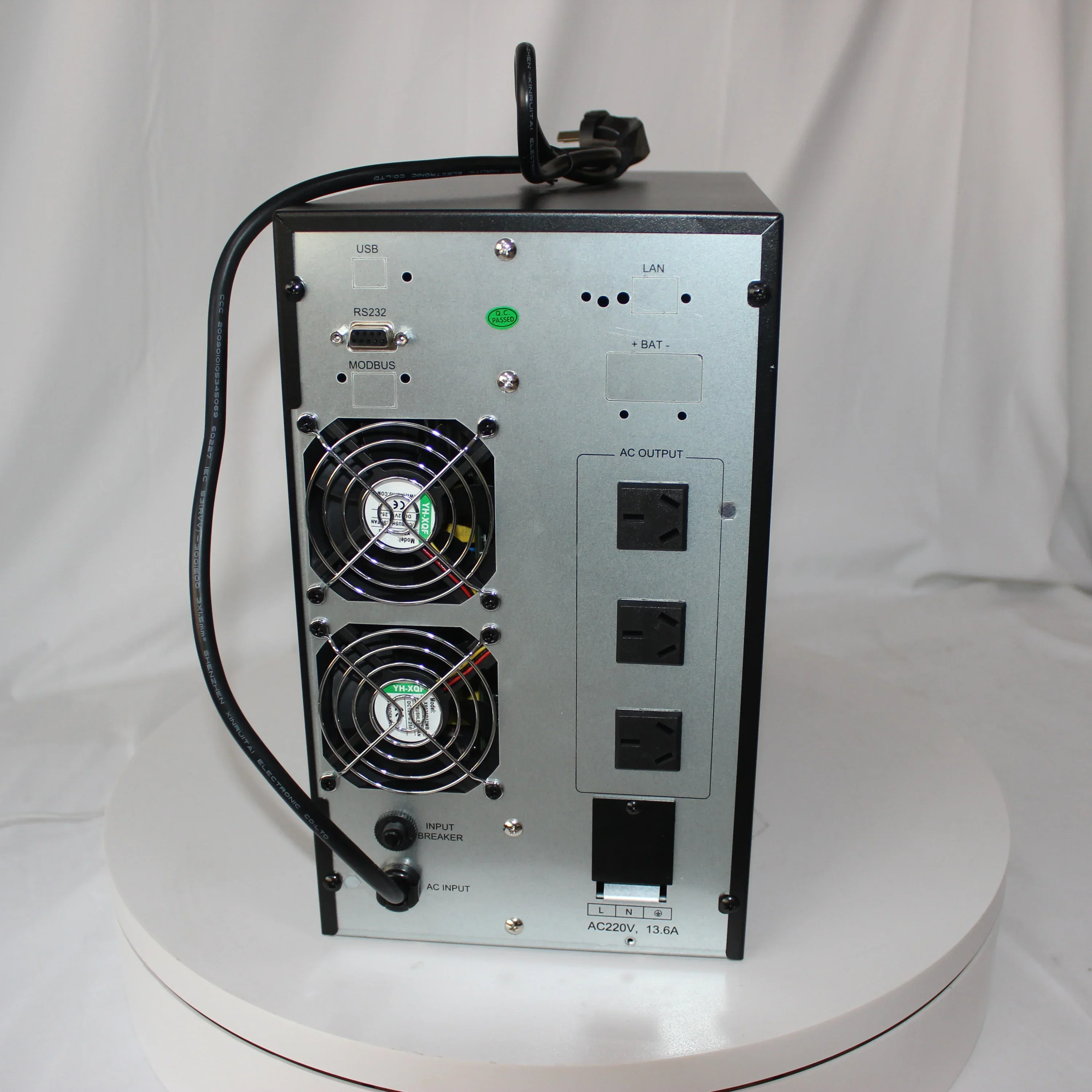 UPS عالي التبريد 1KVA 220V DC مصدر طاقة احتياطي لجهاز توجيه WiFi مع وقت استعداد لمدة ساعة واحدة