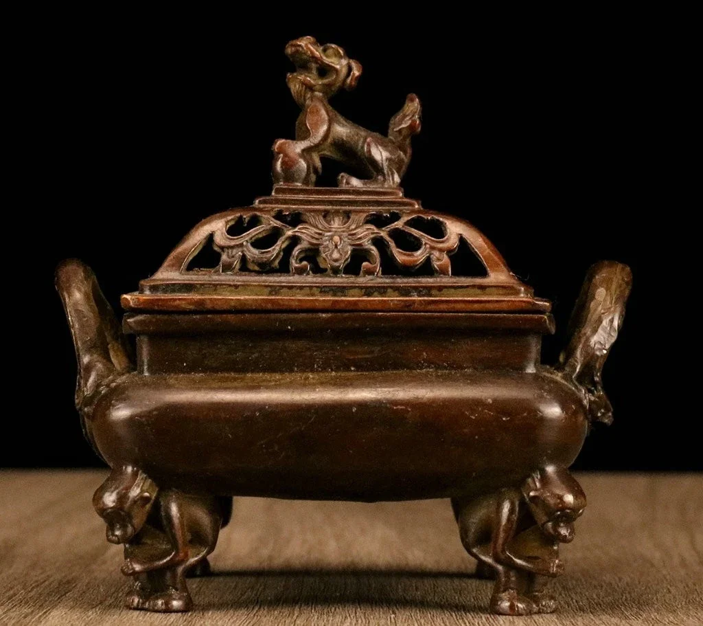 

China Dynasty Bronze Fengshui dragon foo dog lion beast Incense Burner censer
