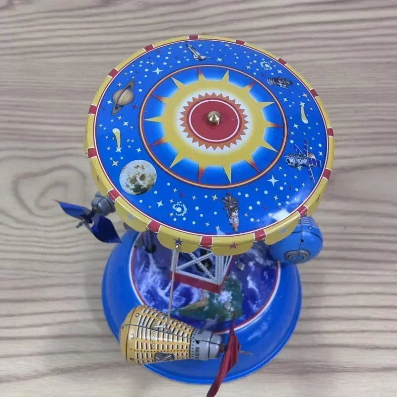 [Funny] Adult Collection Retro Wind up toy Metal Tin amusement park space capsule carrousel Clockwork toy model vintage toy gift