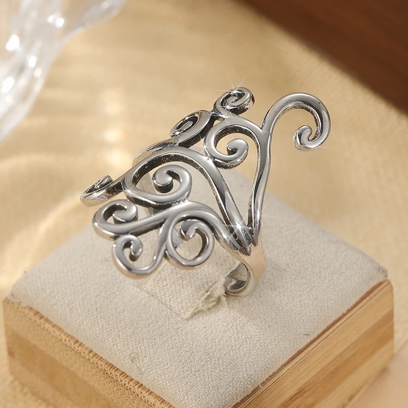 Vintage-Ring aus silberfarbenem Metall mit handgeschnitztem Hohlmuster für Damen, für den täglichen Gebrauch, Partyschmuck – Detail 2