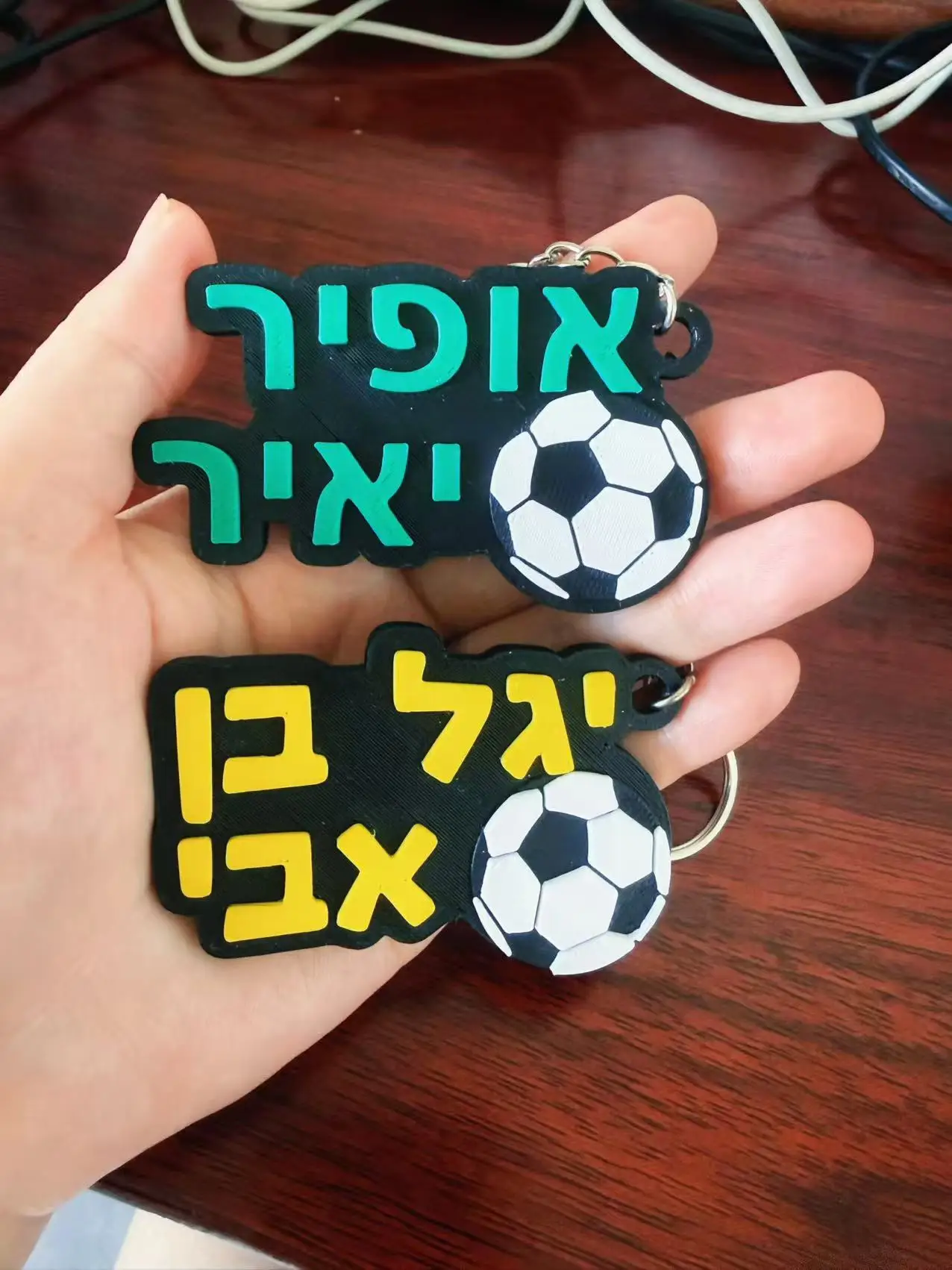 Porte-clés de football personnalisé, pendentif d'équipe de football personnalisé, porte-clés, étiquette de nom pour sac à dos, cadeau pour entraîneur, cadeau d'équipe