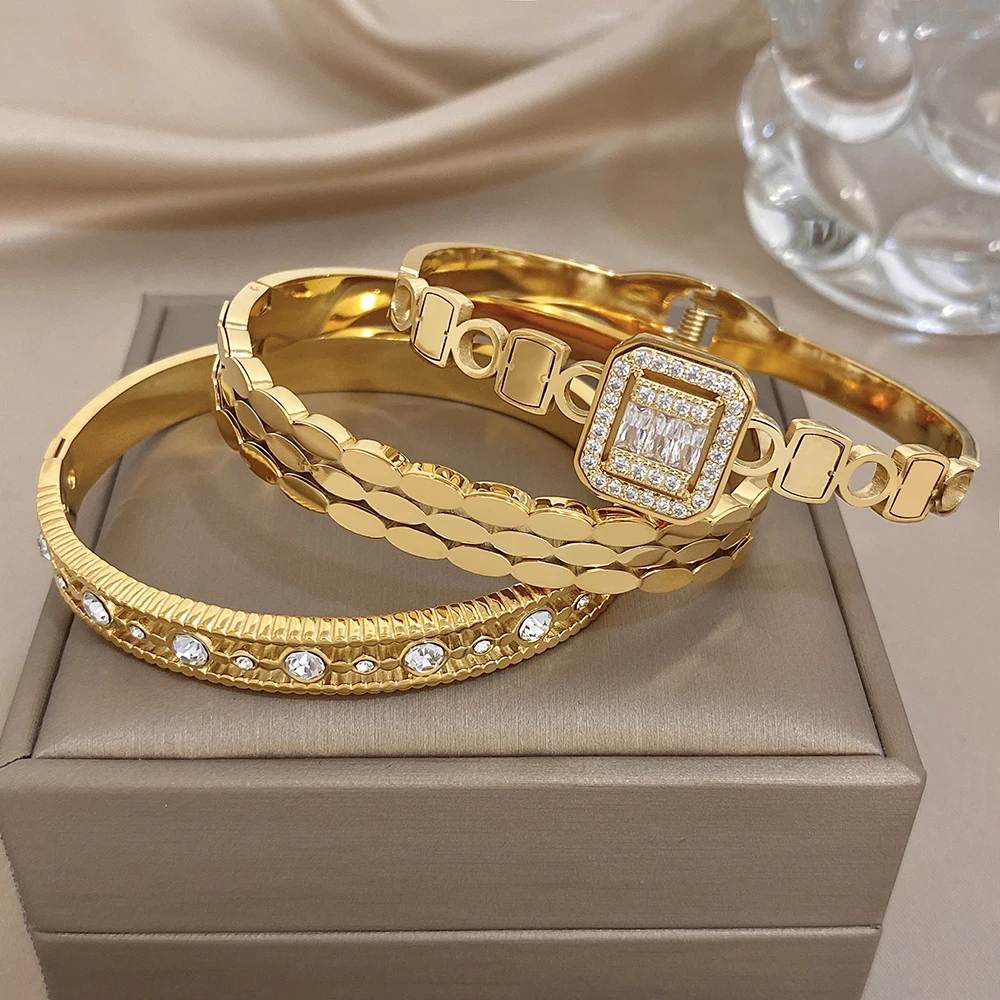 Greatera Three-layer Corrugated Stainless Steel Bracelet Circle Square Splicing Retro Hollowed-out White Rhinestone Cuff Bangle