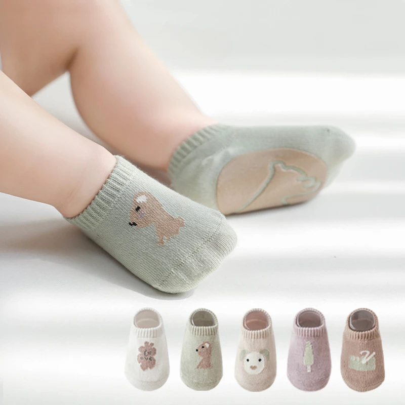 

Spring and Summer New Baby Floor Socks Combed Cotton Anti Slip and Cool Insulation Children's Walking Socks Cartoon Boat Socks