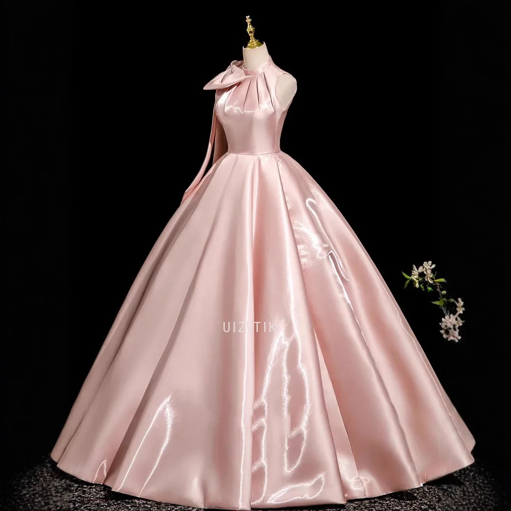 Abito da sera lungo in raso rosa Abito da donna semplice con scollo all'americana Abito da damigella d'onore francese di fascia alta Abiti da festa di fidanzamento Abiti da sposa