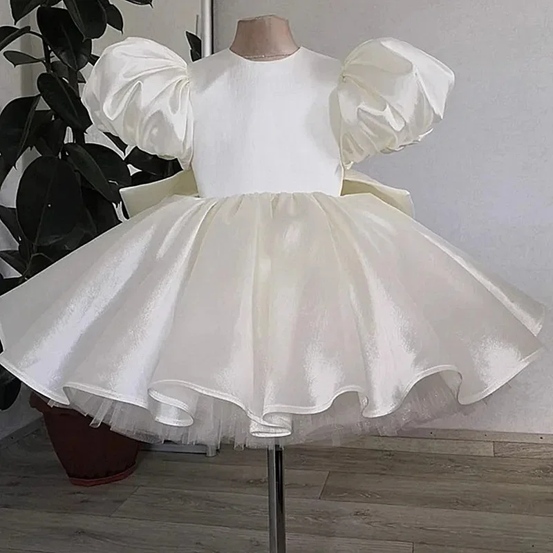 Customized Ivory Flower Girl Dresses For Wedding Knee Length Satin Puffy Simple Toddler Formal Events First Communion Ball Gown